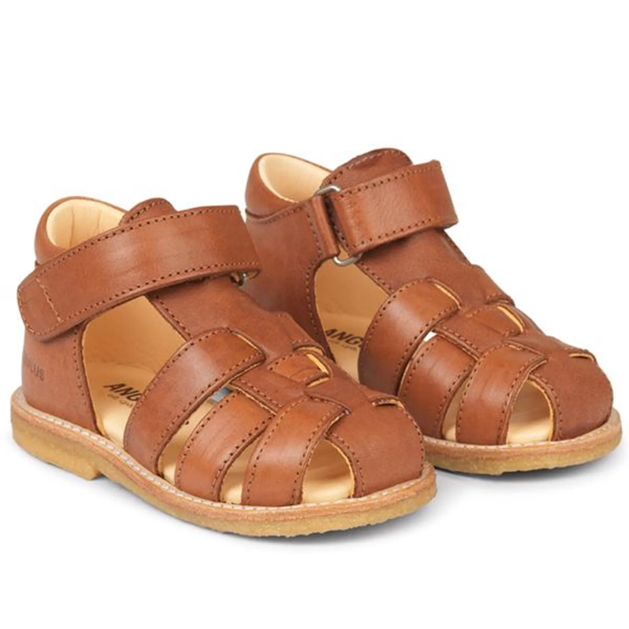 Angulus Sandal w. Closed Toe and Velcro Cognac