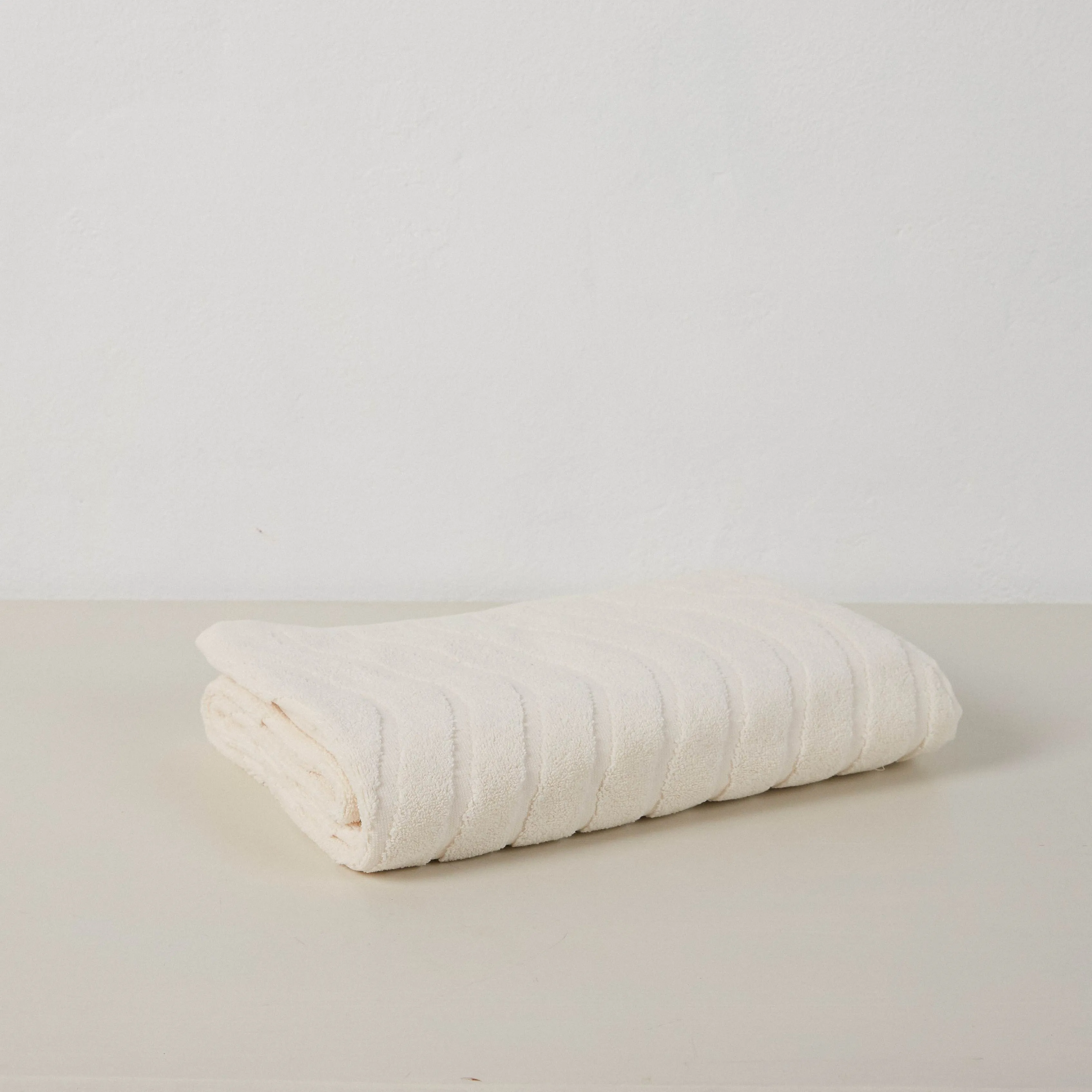 Baina | St Clair Bath Towel in Ivory