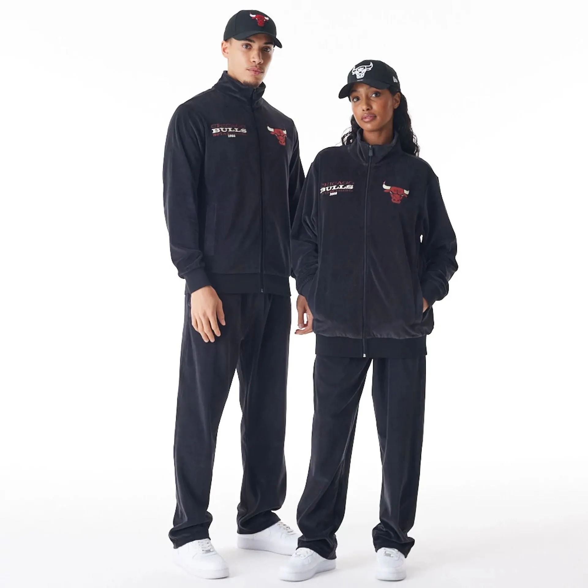 Chicago Bulls NBA Lifestyle Velour Black Track Jacket