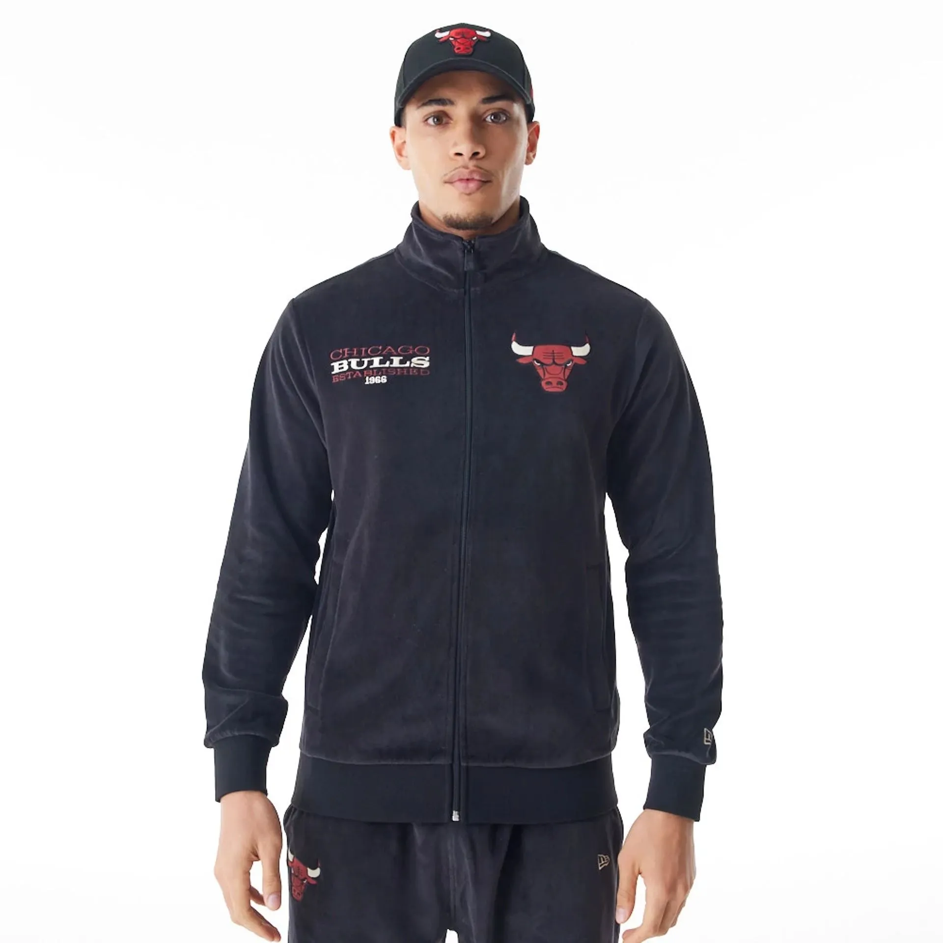 Chicago Bulls NBA Lifestyle Velour Black Track Jacket