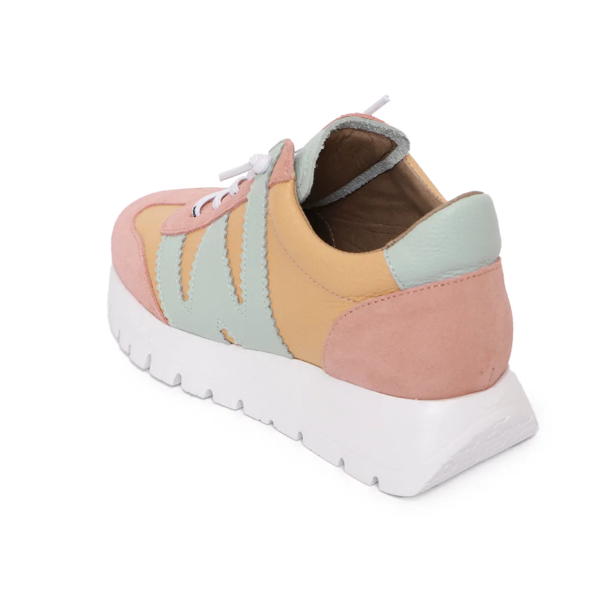 Martha Peach Rose WondersFLY Supported Sneakers