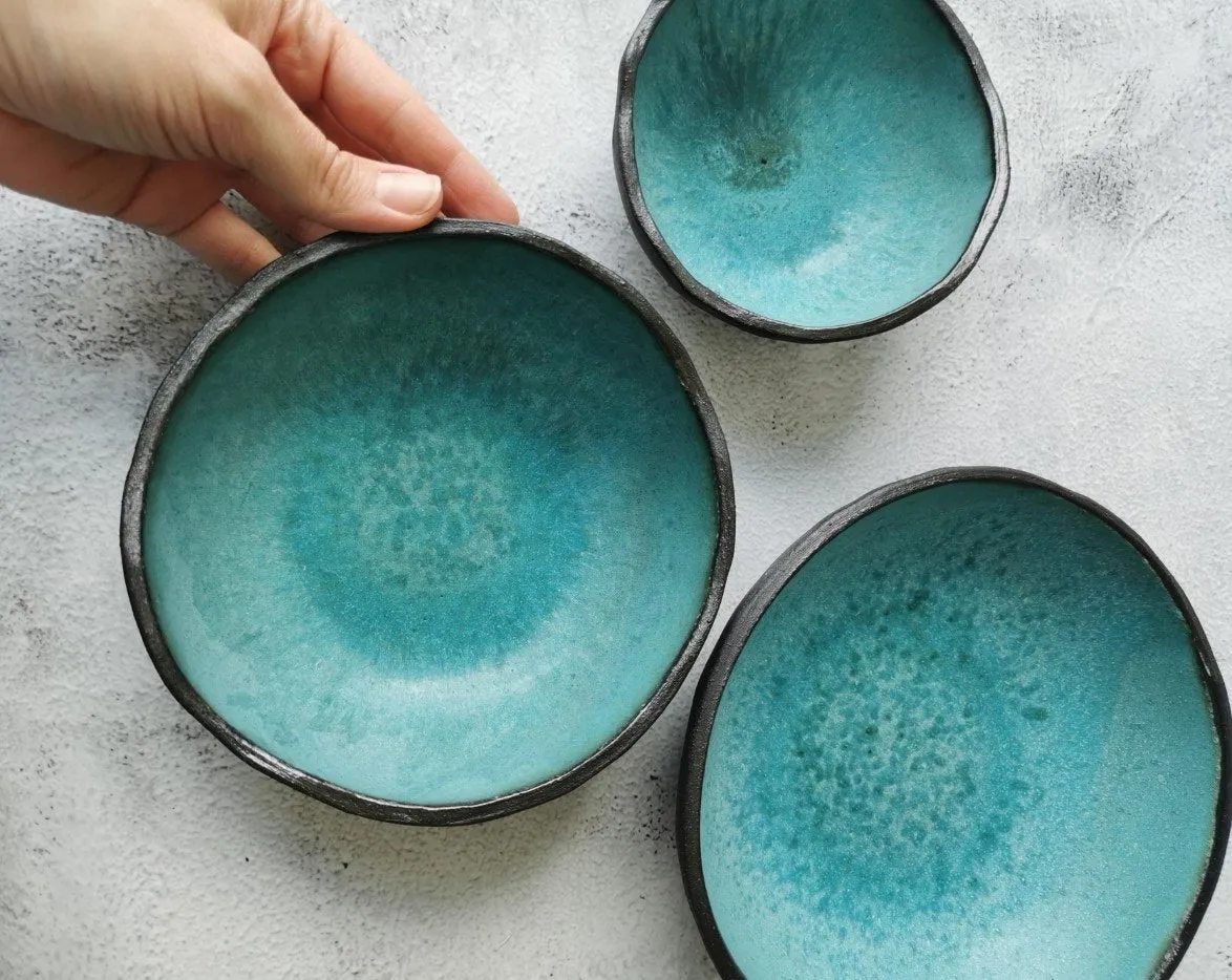 Nesting bowls (turquoise)